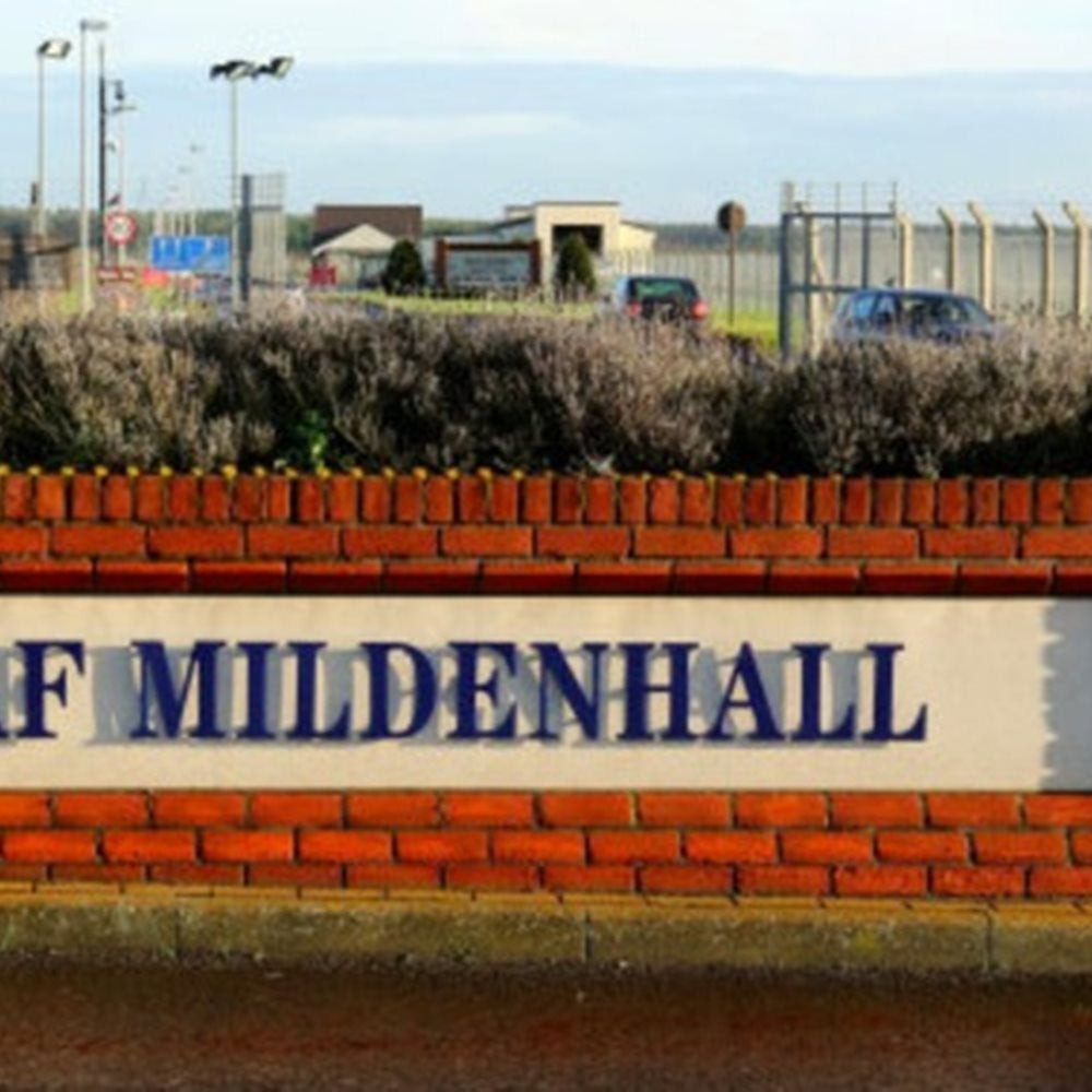 Βρετανία: Αυτοκίνητο προσπάθησε να εισβάλει σε βάση της RAF – Συνελήφθη ένας άντρας